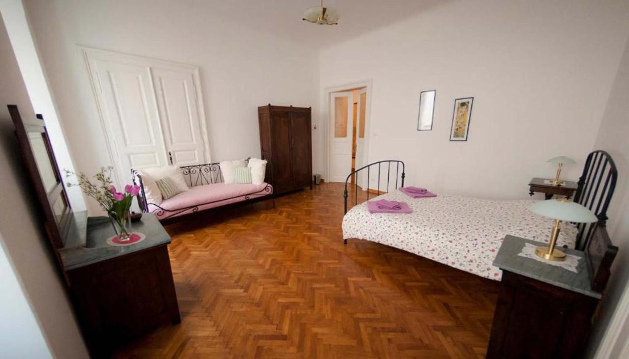 Domus Liberta - Boutique Rooms Триест Экстерьер фото