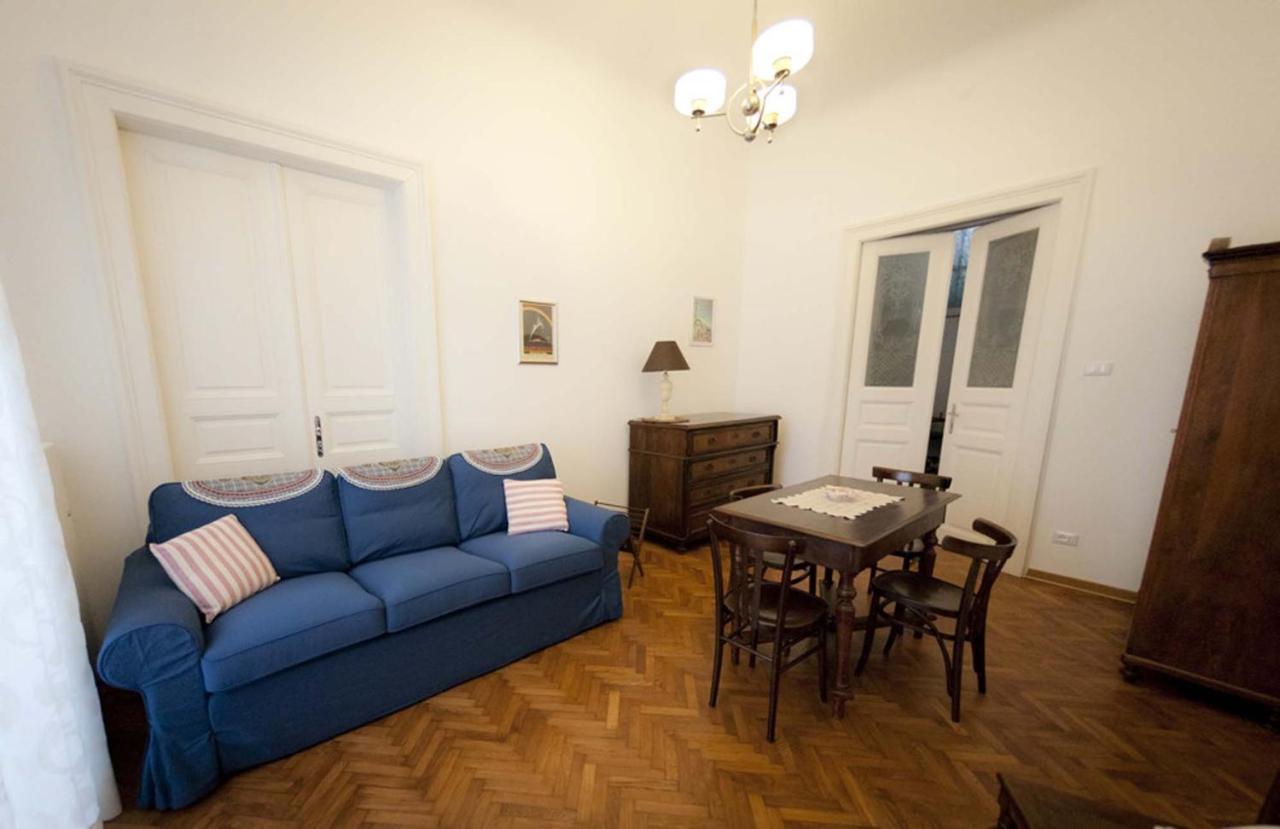 Domus Liberta - Boutique Rooms Триест Экстерьер фото